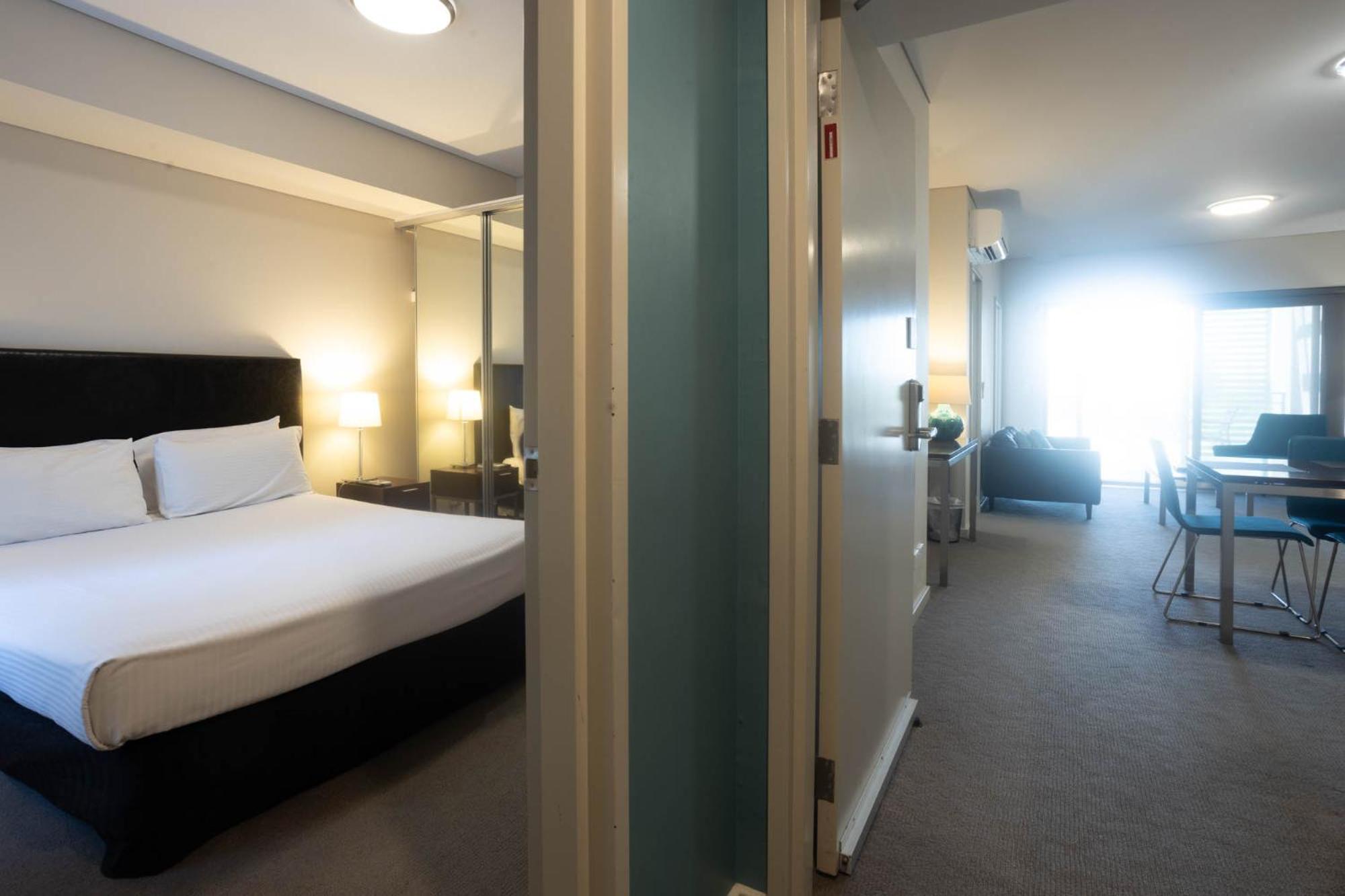 Baileys Serviced Apartments Perth Exterior foto